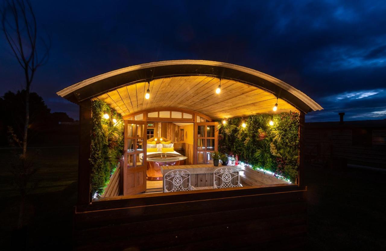 Ashwood Shepherd Hut -Ockeridge Rural Retreats Apartment Worcester Exterior foto