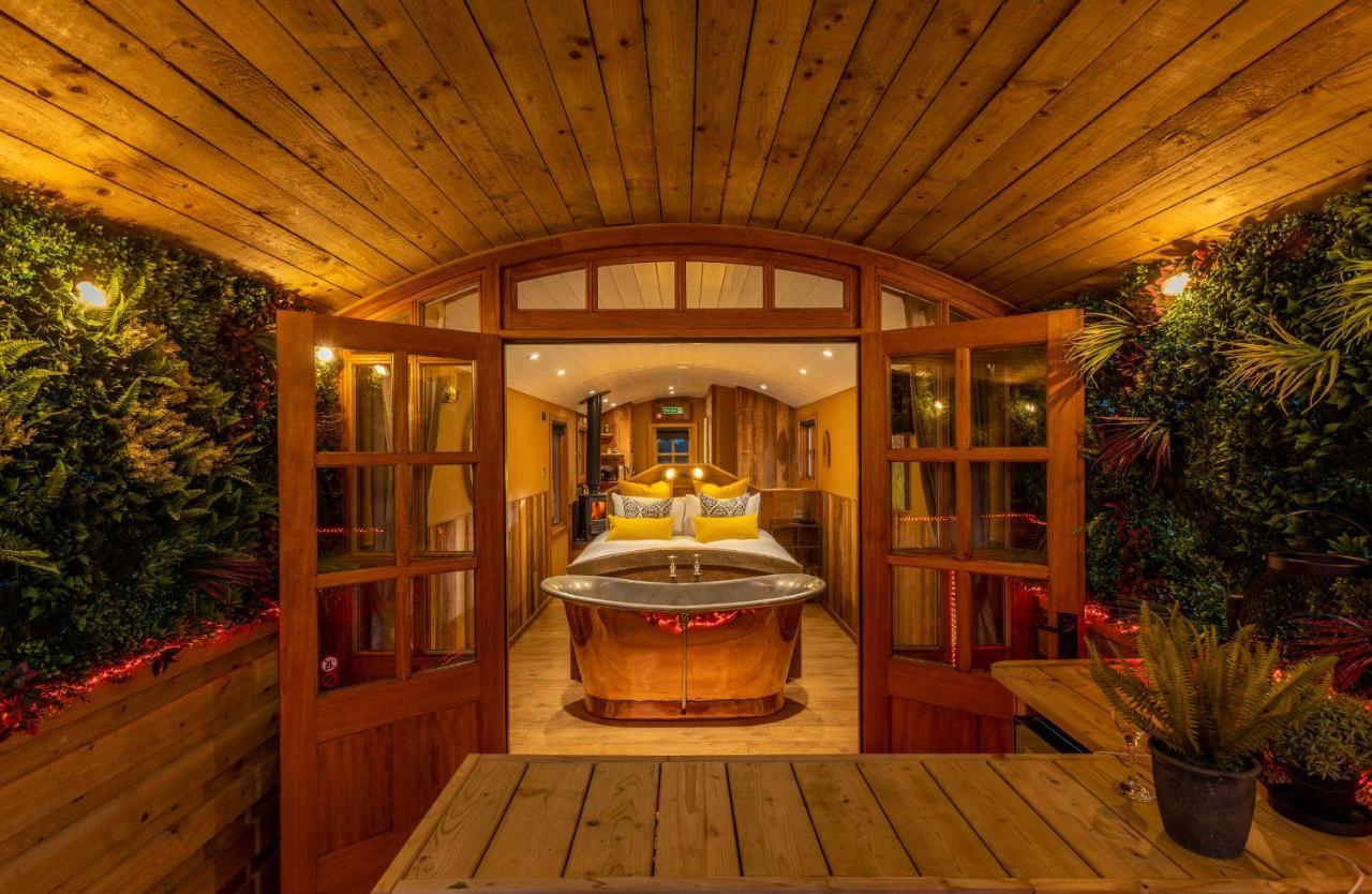 Ashwood Shepherd Hut -Ockeridge Rural Retreats Apartment Worcester Exterior foto