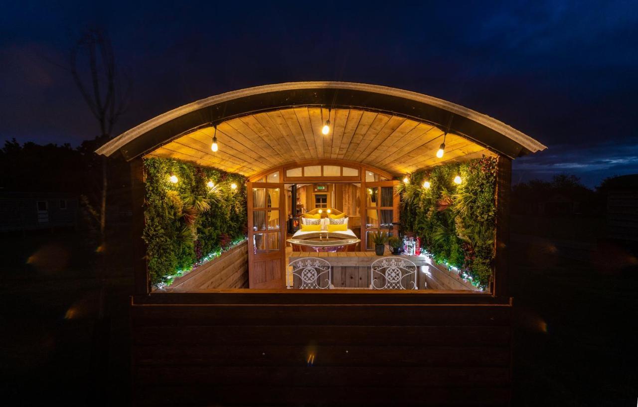 Ashwood Shepherd Hut -Ockeridge Rural Retreats Apartment Worcester Exterior foto